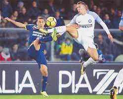Napoli v hellas verona cronaca della partita, 23/05/21. Inter Stay In Touch At Top With Victory At Verona Newspaper Dawn Com