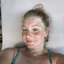 Gabrielle Hatch's Instagram, Twitter & Facebook