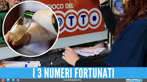 Quali sono i numeri da giocare al lotto negli anniversari dei morti che potrebbero farvi fare il colpaccio della vostra vita? Gioca 10 Euro E Ne Vince 45mila Con Un Terno Secco E Festa A Napoli