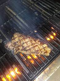 Usda Prime Off The Gas Grill Https Ift Tt 2ggshxl Usda Prime How To Grill Steak Grilling