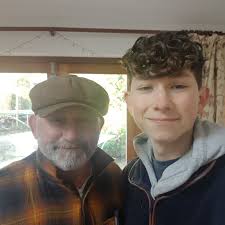 Can you make sloe gin with 0% gin without it turning into alcohol? Thanks