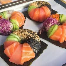 Sushi Donuts From Projectpokeco Are A Dream Come True Sushidonut Tipsyfork Pc Berlynsurya Tag Your Sushi Lovers Sushi Donuts Food Sushi