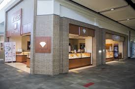 Visit our staged showroom and. 100 Creative Jewelry Storefront Designs Zen Merchandiser