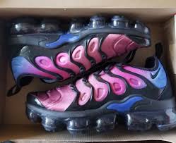 Air Max Vapormax Plus Black And White Nike Air Vapormax Plus A04550 001 Black Black Team Red Women S 7 5 Fashion Clothing Shoes Accessories Womensshoes Nike Air Vapormax Athletic Shoes Shoes
