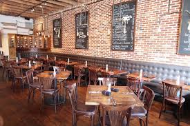 Pin By Harold Munoz On Restaurant Design Restaurant Booth Seating Restaurant Interior Design Restaurant Tables And Chairs