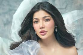 LOOK: Jane de Leon marks birthday with photo shoot