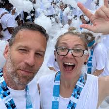 Stephanie Burchett's Instagram, Twitter & Facebook