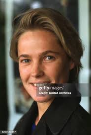 175 Hooker Marc Photos & High Res Pictures