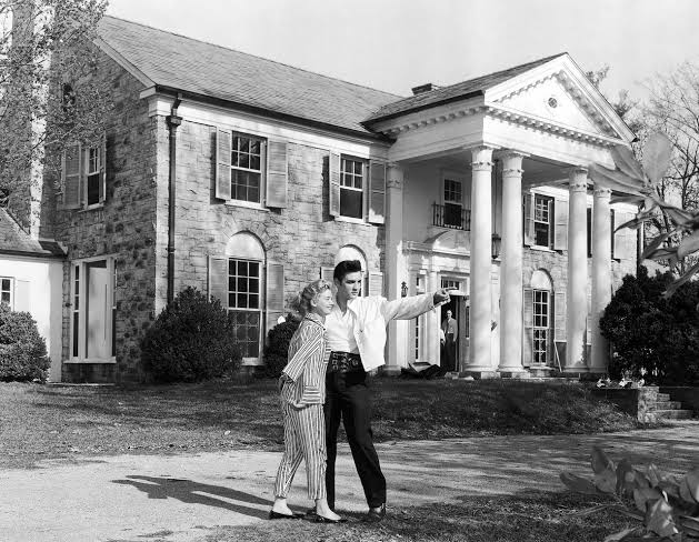 Elvis Presley's estate, Graceland, tagged with messages supporting BLM,  defunding police: reports - pennlive.com
