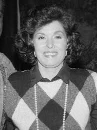 Dolly Parton's Siblings: All About the Country Legend's 11 Brothers and  Sisters