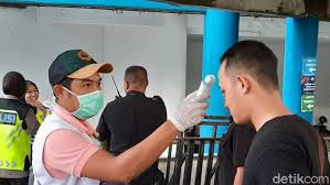 Informasi dalam artikel ini akan berguna bagi anda yang sering mengatasi badan menggigil karena hipoglikemia: Waspada Corona Begini Cara Cek Suhu Tubuh Normal Yang Benar