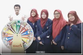 Berikut ini adalah kumpulan game atau permainan pembelajaran yang bisa di berikan oleh guru dalam pembelajaran bahasa inggris agar anak lebih fun dan belajar jadi lebih interaktif. Media Pembelajaran Yang Digunakan Guru Bahasa Inggris Download File Guru
