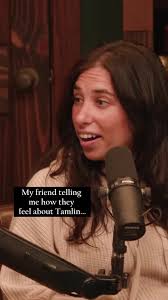 Brooke and Connor Make A Podcast Court of Thorns and Roses