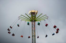 De tilburgse kermis is in 2021 terug met de vakantiekermis. Bezoekers Vast In Zweefmolen Op Tilburgse Kermis