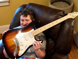 May 06, 2019 · according to the documentary, he may have stumbled upon buddy holly's legendary guitar. Iyg S Buddy Holly Replica Guitar Debuts It S Your Guitar