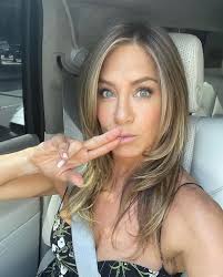 Ryan Gosling and Jennifer Aniston at Golden Globes