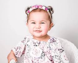 I wish I could have added the sparkle effect, but I'm not a filmmaker, I'm  an idiot with a phone.