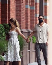 < 100 видео и каналов. Blake Lively And Ryan Reynolds Out In New York 05 19 2021 Hawtcelebs