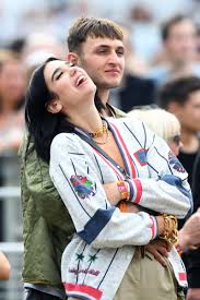 Anwar hadid and dua lipa enjoy a day together in nyc anwar hadid and dua lipa hold hands as they step out in chilly. Dua Lipa And Anwar Hadid Were Spotted Together At A London Music Festival Teen Vogue