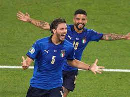 Italien feiert den gruppensieg nach dem erfolg gegen wales. The1qhkmisx6nm