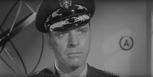 SPOILER: MIS ESCENAS FAVORITAS: “SÍ, SÉ QUIÉN FUE JUDAS. UN HOMBRE PARA EL  QUE TRABAJÉ Y A QUIÉN ADMIRÉ HASTA QUE SUPE QUE DESHONRÓ SU UNIFORME”  (Siete días de mayo, 1964. John Frankenheimer)