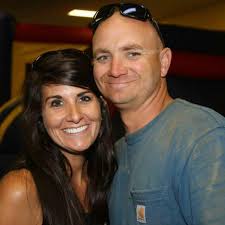 What gearbox oil should I use in a 976 Ford Versatile?