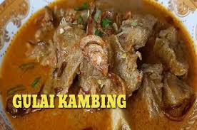 Selain bahan dasar daging, rendang menggunakan santan kelapa (karambia), dan campuran dari berbagai bumbu khas yang dihaluskan di antaranya cabai (lado), serai, lengkuas, kunyit, jahe, bawang putih, bawang merah dan aneka bumbu lainnya yang biasanya disebut sebagai pemasak. 7 Resep Olahan Daging Kambing Untuk Idul Adha 2021 Yang Mudah Empuk Dan Tidak Bau Prengus Jombang Update Halaman 3