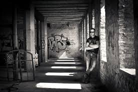 17 Male Poses How To Photograph Men To Get Stunning Results Photographing males for fashion photography is often believed to be difficult.