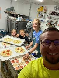 Keri Mccullough's Instagram, Twitter & Facebook