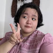 Các bạn 2k7 đồng trang lứa và anh chị có cảm thấy áp lực khi nhìn vào chiếc  CV này hong 🫣. Hôm nay nhận được CV của 1 bạn sinh viên