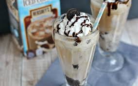 Semua bahan yang digunakan untuk membuat es krim sangat sederhana dan mudah didapatkan. Cara Membuat Es Krim Float Yang Menyegarkan Rumah Mesin