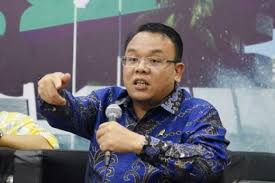 Dia adadalah lulusan fisika nuklir di institut teknologi saksikan video menarik berikut ini: Gosumbar Com Ditunjuk Jadi Menkes Dpr Ragukan Kinerja Budi Gunadi Sadikin
