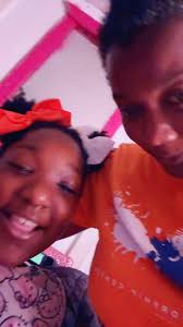 Everytime I'm feeding my kids I find myself randomly saying one thing bout  it she gonna feed them kids 😂