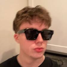 Ethan Sanchez (@ethanjsanchez)