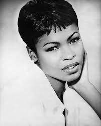 90s Actress With Short Black Hair Nia Long Stan S Instagram Post Queen Nialong 90s In 2020 Nia Long Nia Long Short Hair Short Hair Black