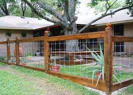Fenced Yard Designs Backyard Fences Fenced In Yard Backyard