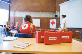 It is a member of the international federation of red cross and red crescent societies. 500 Benevoles Et Secouristes De La Croix Rouge En Stage De Professionnalisation Intensive A Wepion Croix Rouge De Belgique