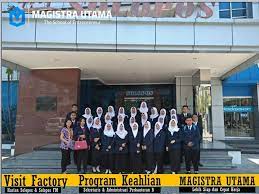 Maybe you would like to learn more about one of these? Magistra Utama Surakarta Visit Factory Dokumentasi Peserta Program Sekretaris Dan Administrasi Perkantoran B Melakukan Kunjungan Keperusahaan Harian Solopos Solopos Fm Magistrautama Magistrautamasurakarta Magistrautamasolo Pendidikanuntukkerja
