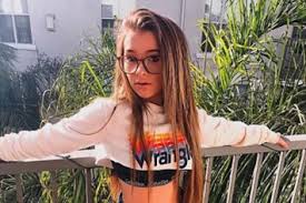 Selon la police, elle serait la. Fille Belle Instagram