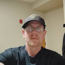 Been in a 3 month relationship with him, he wants to get engaged. Anyone  know anything about him before I say yes?