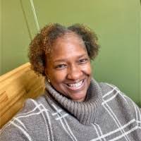 Angie Thiele's Instagram, Twitter & Facebook