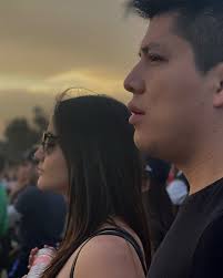 𝙷𝚊𝚢 𝚌𝚊𝚗𝚌𝚒𝚘𝚗𝚎𝚜 𝚚𝚞𝚎 𝚜𝚒𝚎𝚖𝚙𝚛𝚎 𝚝𝚛𝚊𝚎𝚗  𝚛𝚎𝚌𝚞𝚎𝚛𝚍𝚘𝚜. 𝙻𝚒𝚋𝚛𝚘𝚜 𝚚𝚞𝚎 𝚗𝚞𝚗𝚌𝚊 𝚙𝚊𝚜𝚊𝚗 𝚍𝚎  𝚖𝚘𝚍𝚊. 𝙼𝚘𝚖𝚎𝚗𝚝𝚘𝚜 𝚚𝚞𝚎 𝚛𝚎𝚙𝚎𝚝𝚒𝚛í𝚊𝚜 𝚖𝚒𝚕 𝚟𝚎𝚌𝚎𝚜. .  . . . . . . . . . . . . . . . . . . . . #festival ...