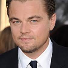 Agent Patrick Denham (played by Kyle Chandler) outfits