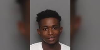 Deangelo Holmes's Instagram, Twitter & Facebook