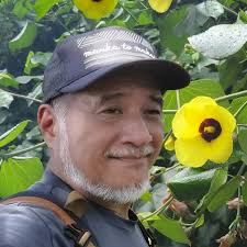 Edna Macanas's Instagram, Twitter & Facebook