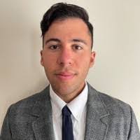 Daniel Bednarski's Instagram, Twitter & Facebook