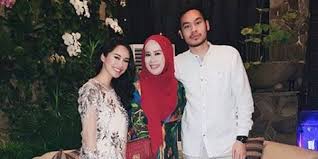 Ada banyak ucapan selamat ulang tahun yang bisa diberikan kepada yang berulang tahun dalam jadi mengucapkan selamat ulang tahun islami dengan mengucapkan barakallah fii umrik juga baik. Rama Sahetapy Resmi Tunangan Dengan Merdianti Octavia Dewi Yull Doakan Sang Putra Kapanlagi Com