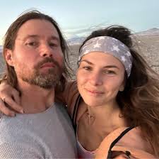 Traveling with two dogs from Paraguay to Costa Rica?