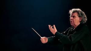 Μίκης θεοδωράκης) est un compositeur et homme politique grec né le 29 juillet 1925 sur l'île de chios en grèce et mort le 2 septembre 2021 à athènes. 15bhhgym64mwgm