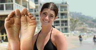 Charli d amelio feet - 67 photo HD phone wallpaper